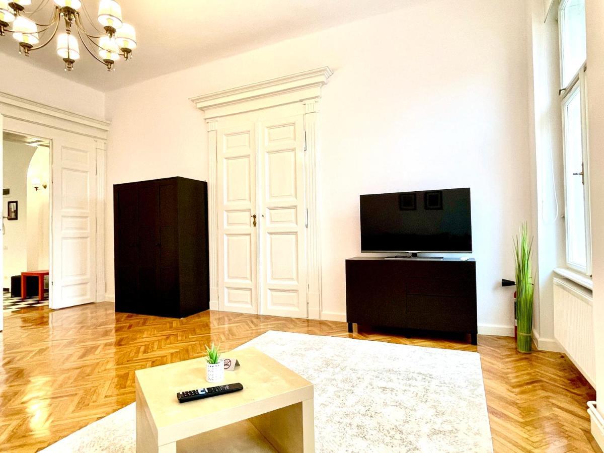Grandeur Apartman Temesvár Kültér fotó